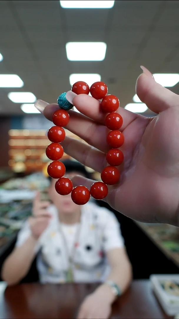 未镶嵌手串南红玛瑙多样是发货随机发一