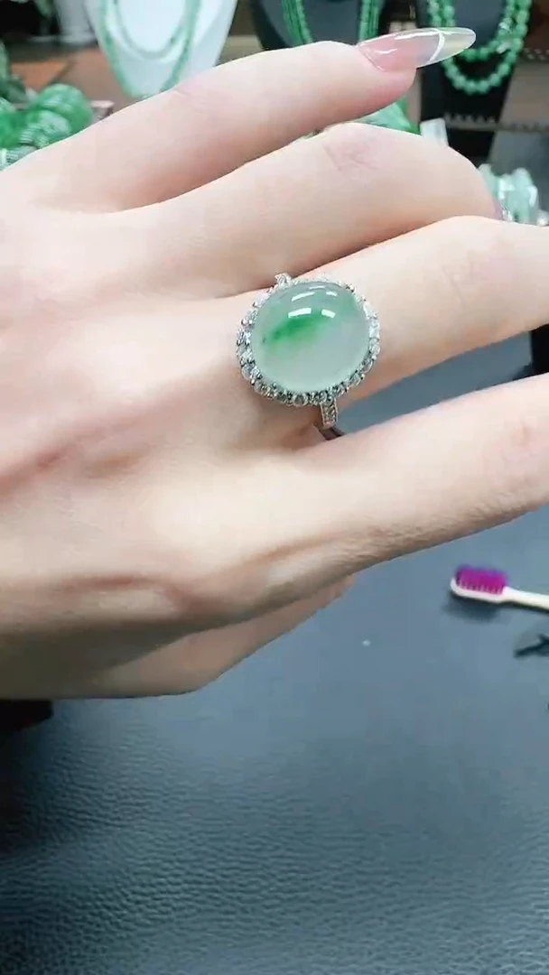 未镶嵌1石英质玉（非洲翠）/0856