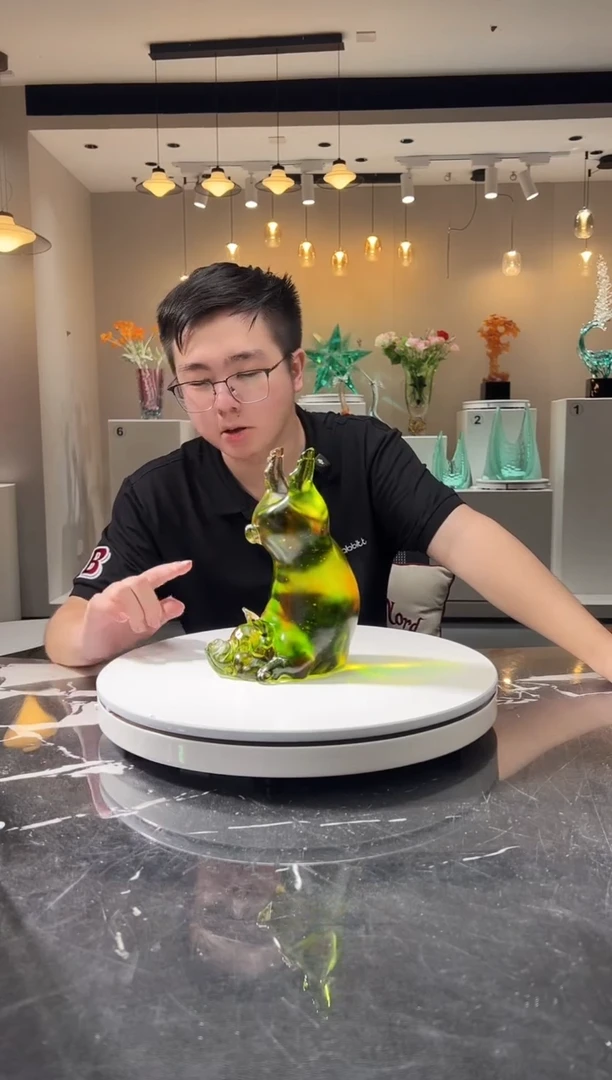 摆件巴比特美学-绿色倒立猪