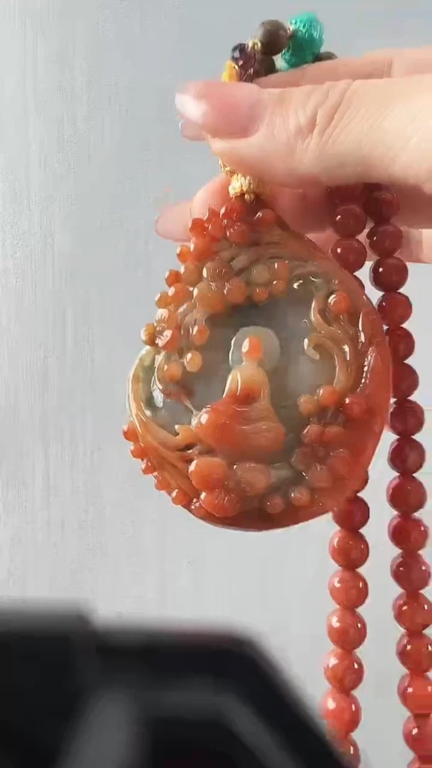 颈饰未镶嵌翡翠悟道