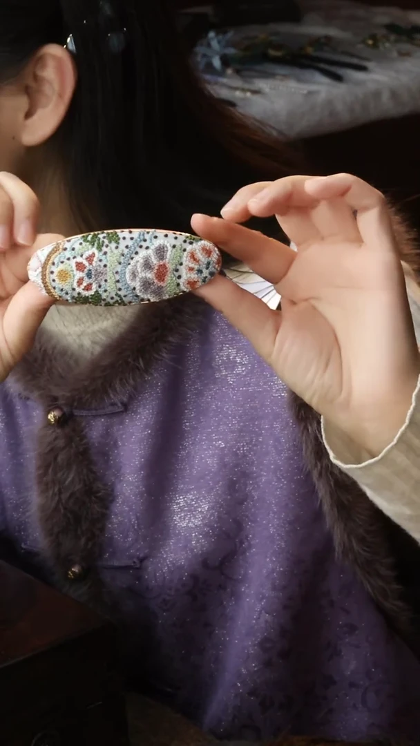 【闪购商品】刺绣纯手工非遗国风饰品一个