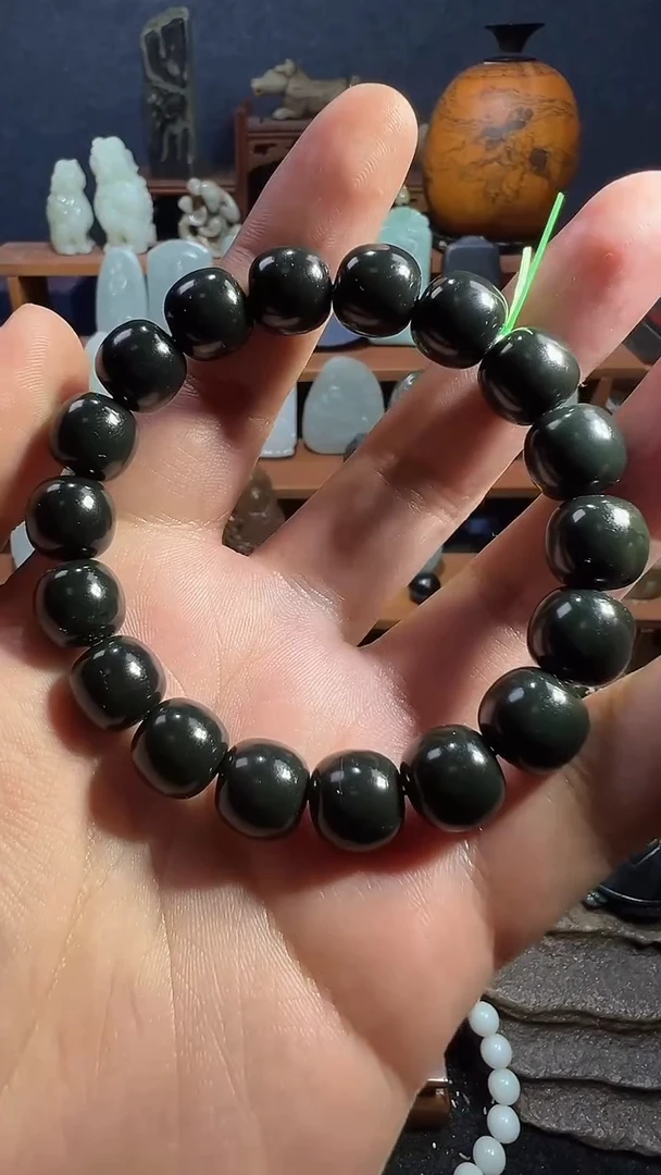 颈饰未镶嵌和田玉胖**叔1