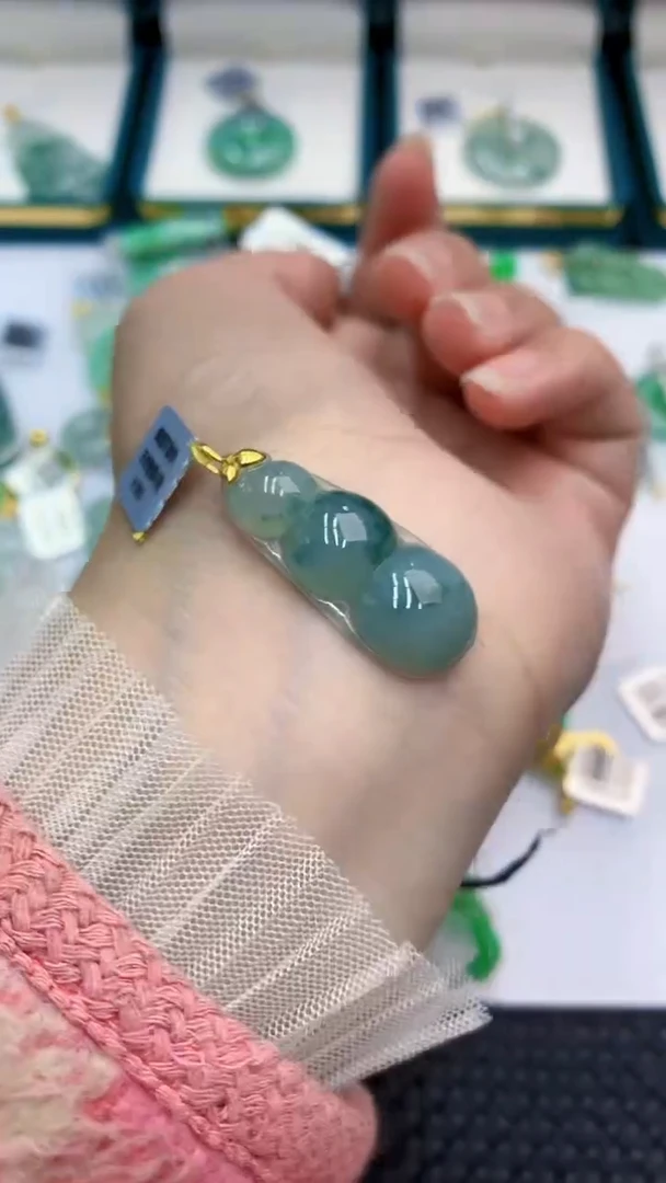 【闪购商品】翡翠颈饰18K金镶嵌            8