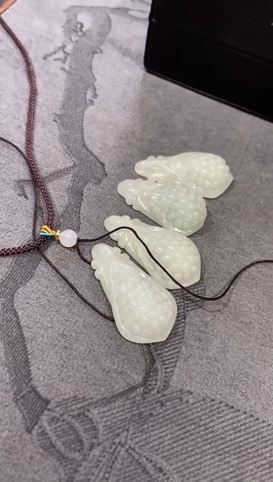 【闪购商品】翡翠颈饰未镶嵌吊坠