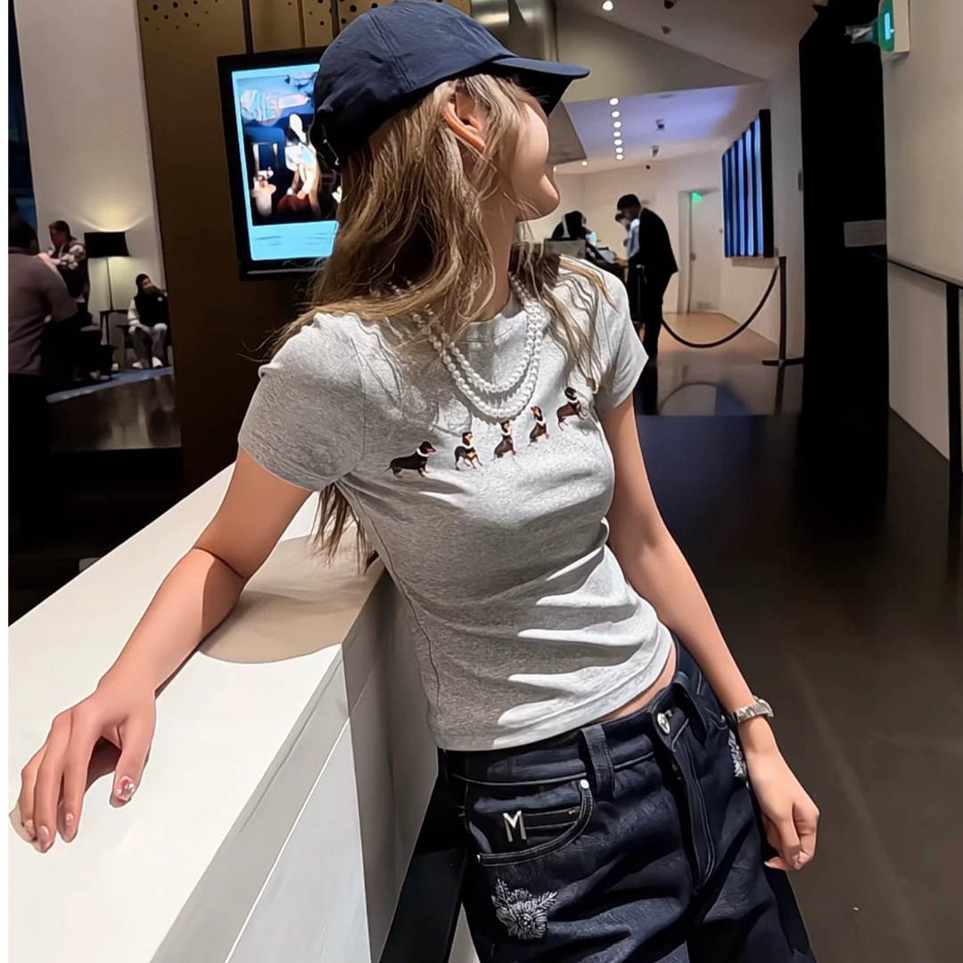 elements.tide  Jennie同款含珍珠项链腊肠小狗印花短袖T恤