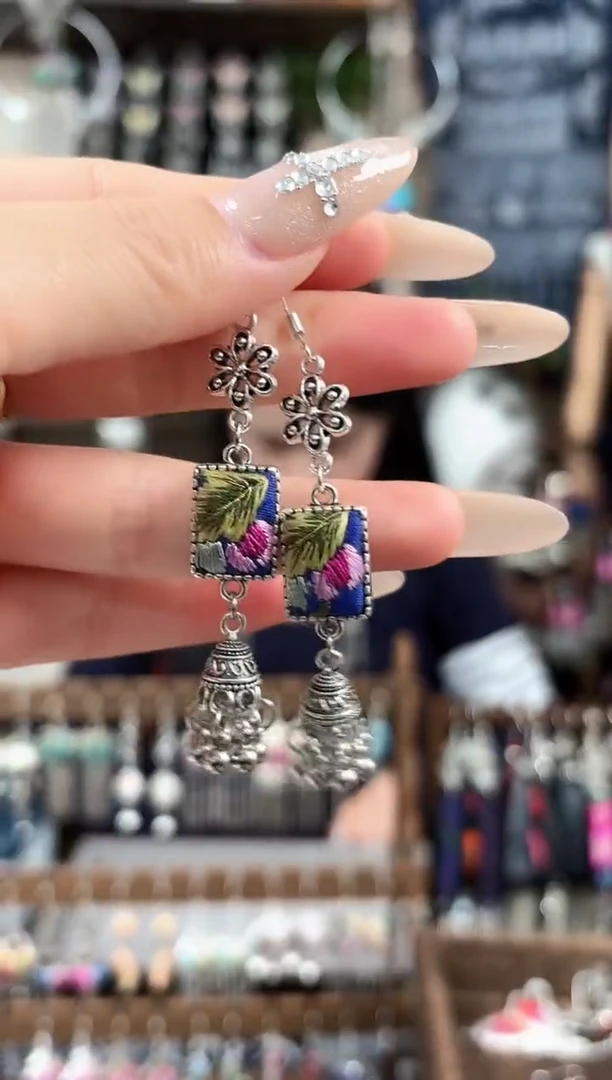 织绣民族风非遗老绣饰品206