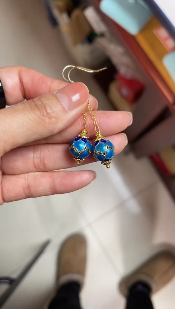 【闪购商品】蓝色莲花珐琅耳钩