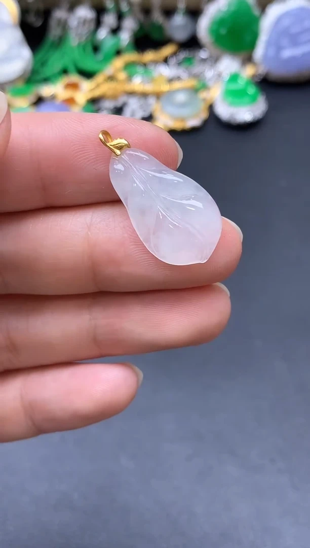 颈饰18K金镶嵌翡翠116-中国好珍宝