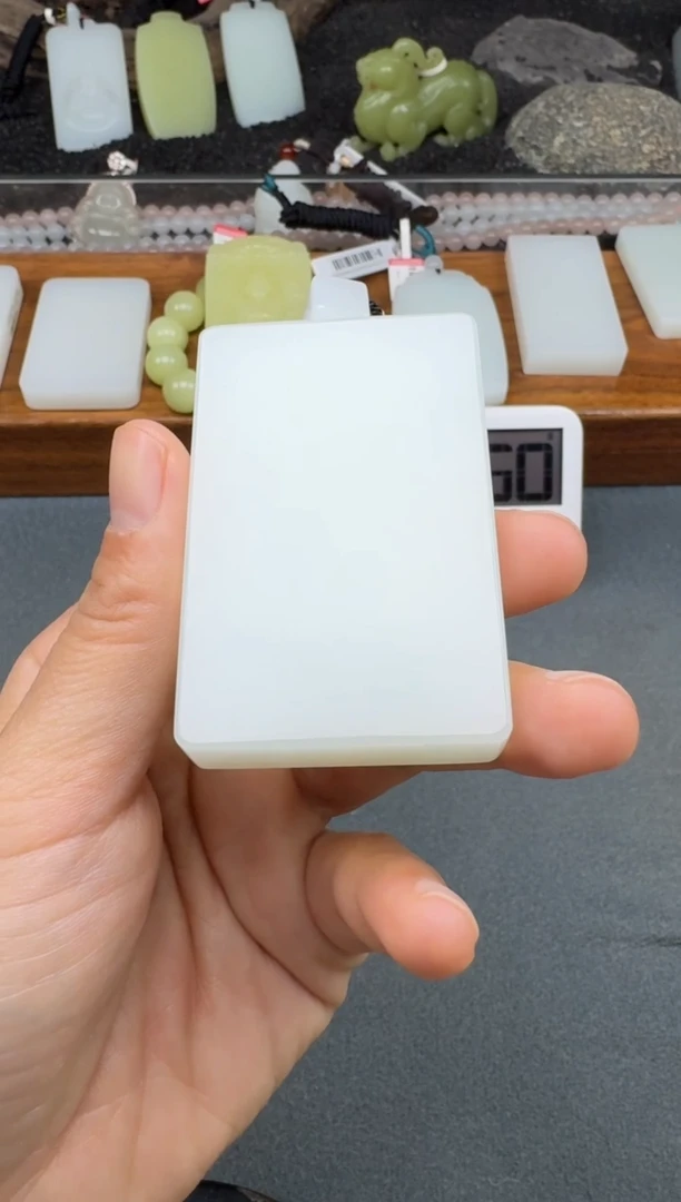 颈饰未镶嵌和田玉2