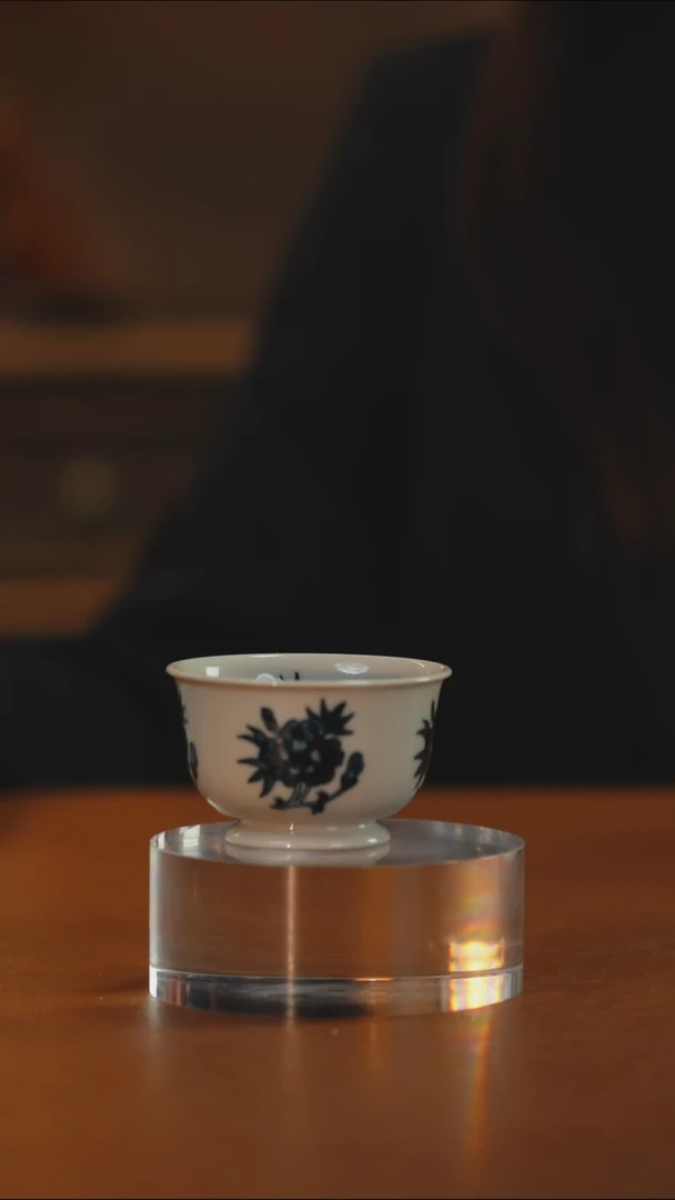 二号釉花卉卢士杯