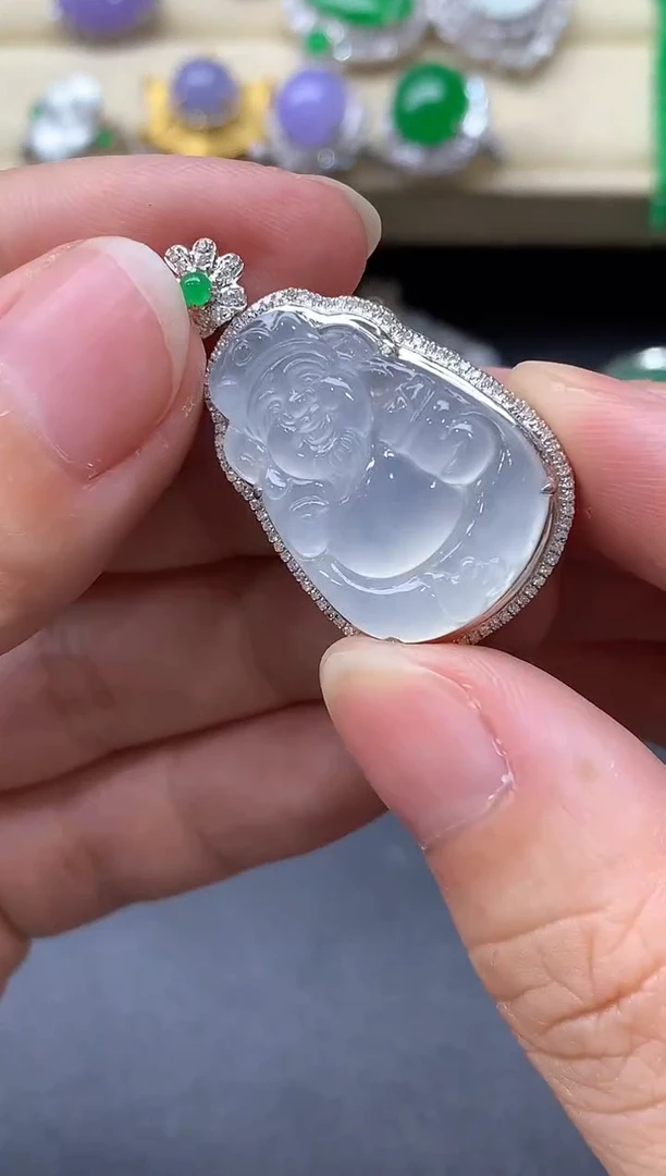 翡翠18K金镶嵌颈饰668-中国好珍宝