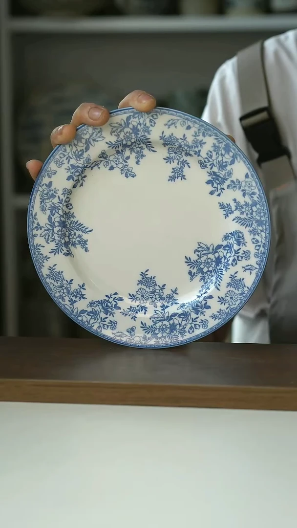 微瑕青花葡萄藤点心盘17.5cm@4-2@