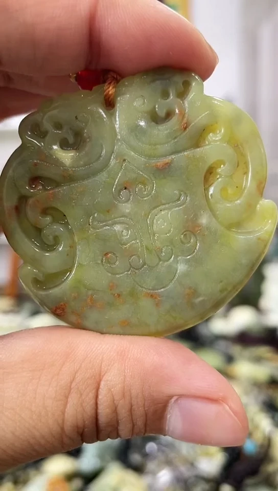 岫玉未镶嵌挂件