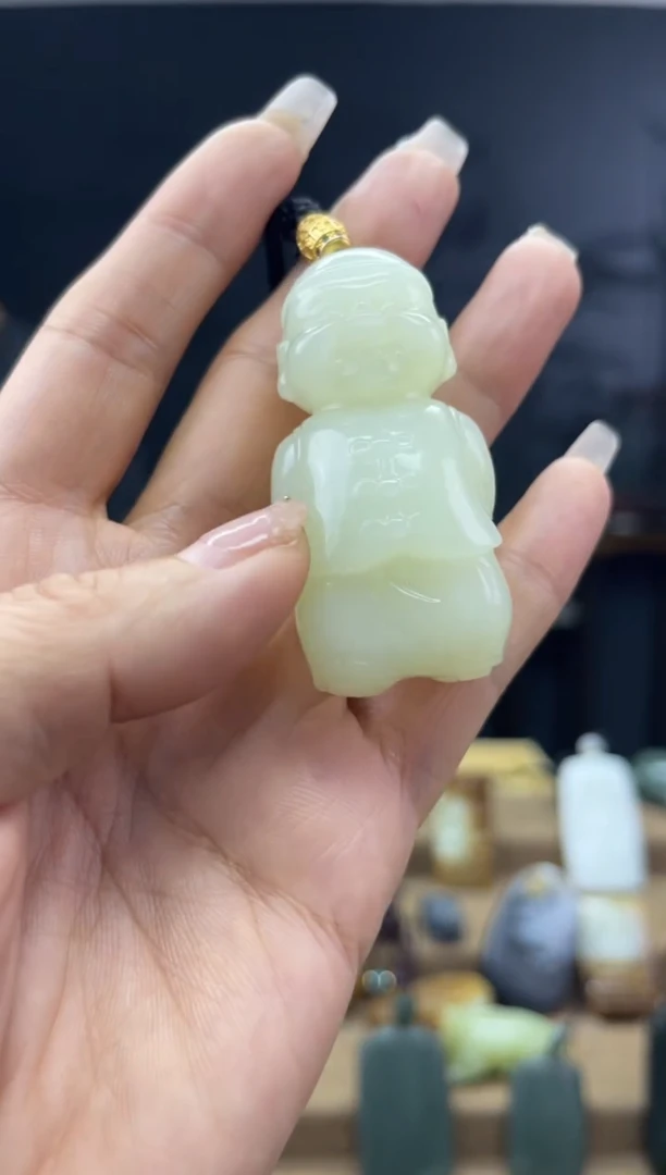 颈饰未镶嵌和田玉1