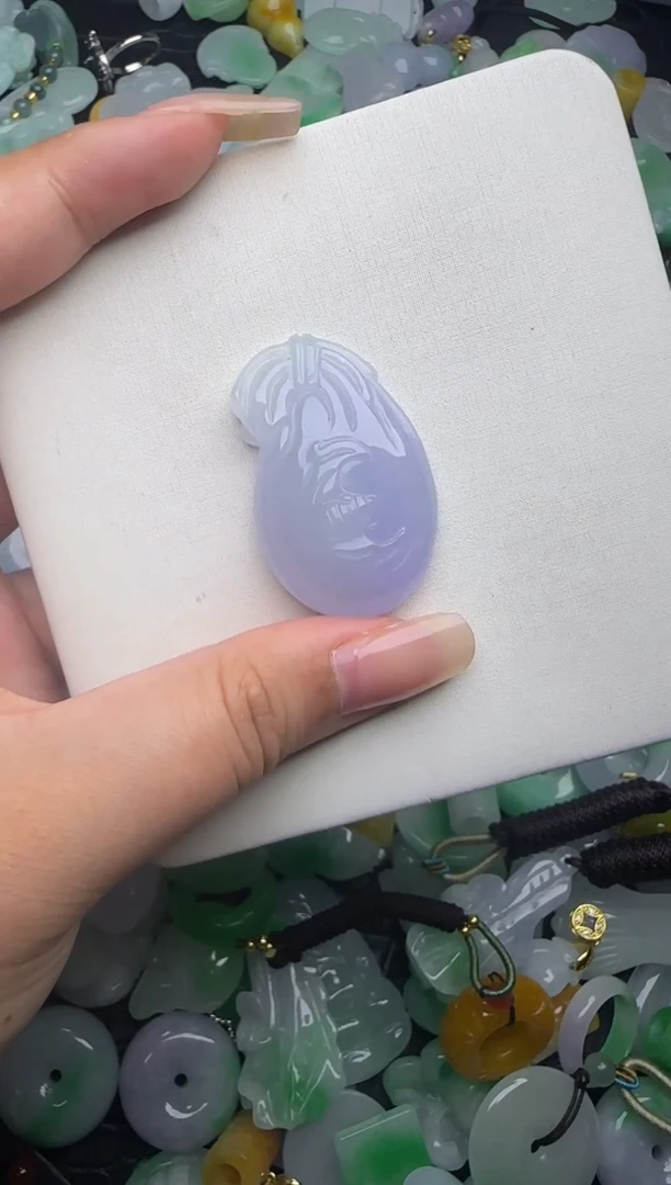 翡翠未镶嵌颈饰天然缅甸翡翠吊坠