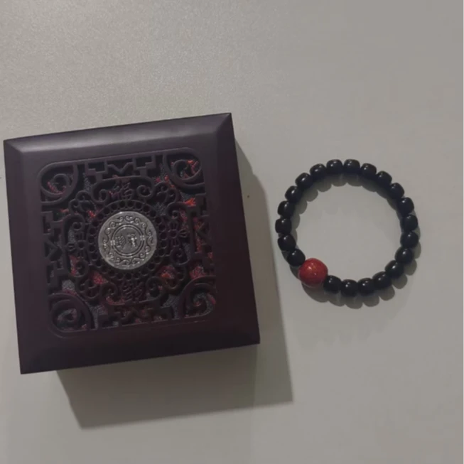 MK224-小叶紫檀精挑手串搭配礼盒
