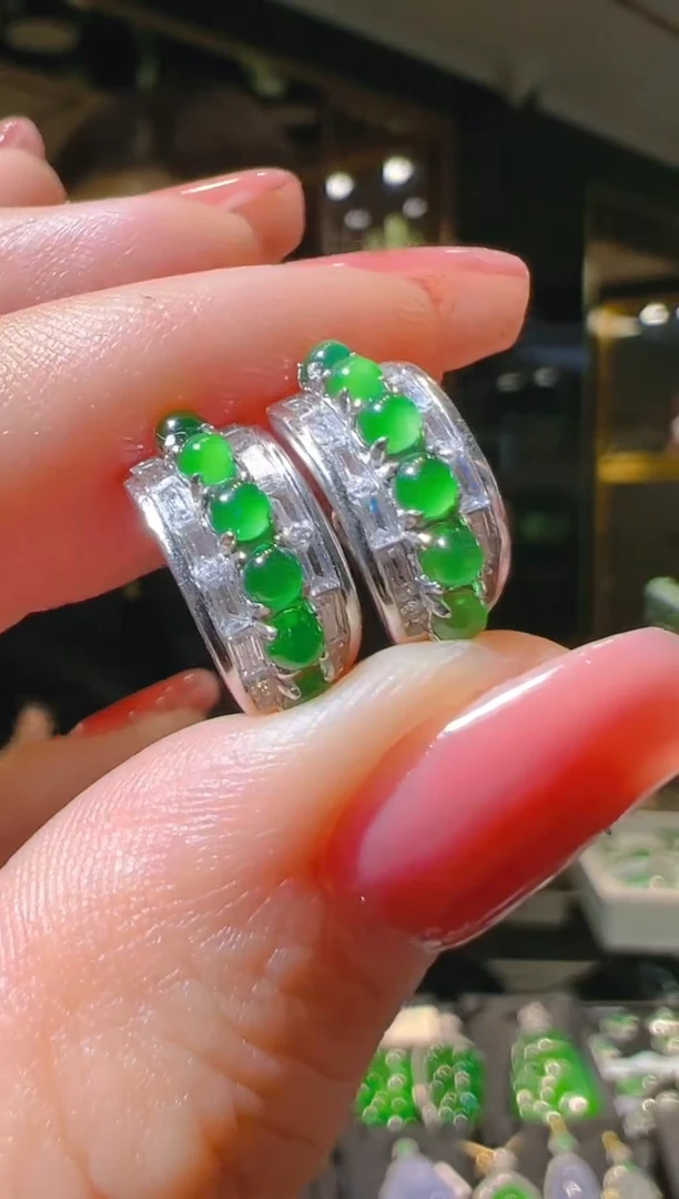 【闪购商品】翡翠耳饰银S925镶嵌180（多样性发货）