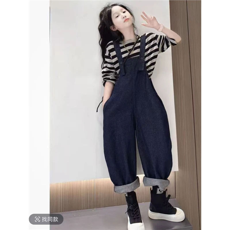 女童春装套装2025新款儿童时髦洋气春秋大童条纹T恤背带裤两件套