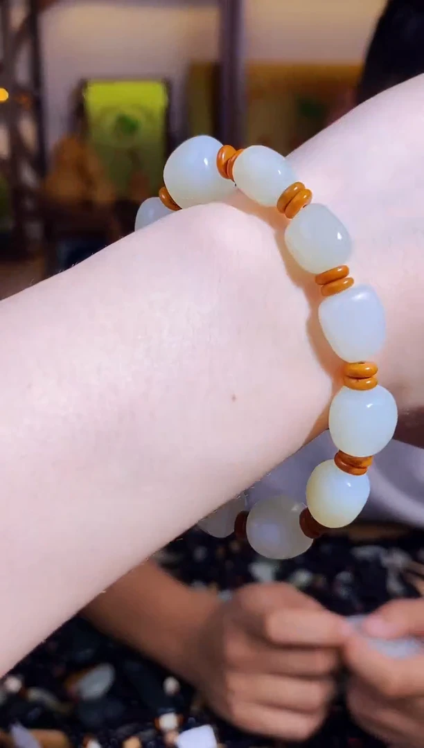 颈饰未镶嵌和田玉1111111111111111多样性发货拍一发一