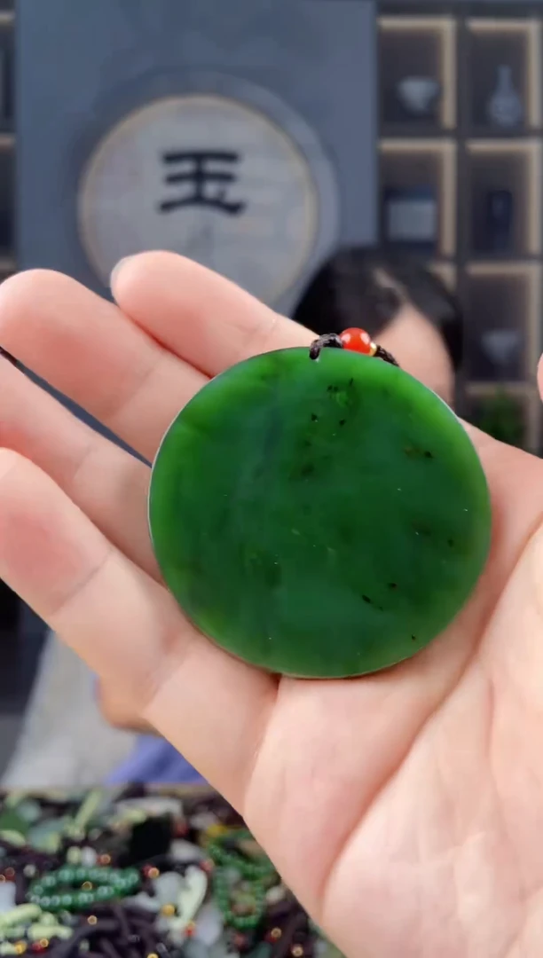 颈饰未镶嵌和田玉拍一发一，多样性发货