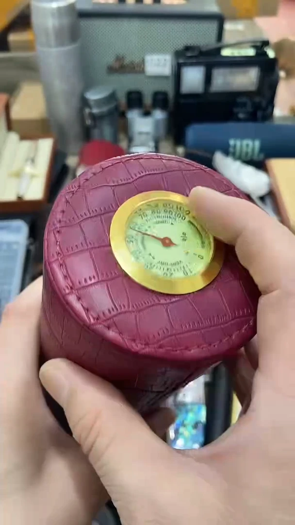 瓷片闪购商品 如图所示