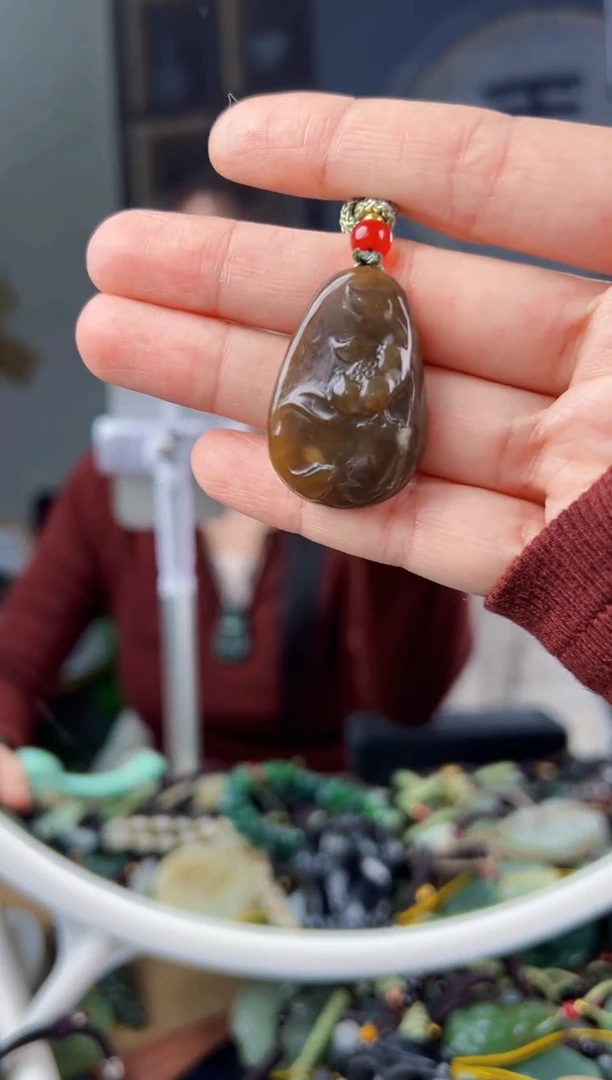 颈饰未镶嵌和田玉拍一发一，多样性发货