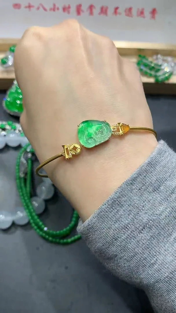 【闪购商品】翡翠手链18K金镶嵌25团购