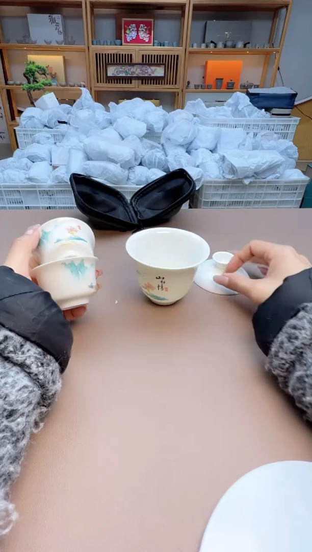 【闪购商品】摆件瓷制品S1111111111111