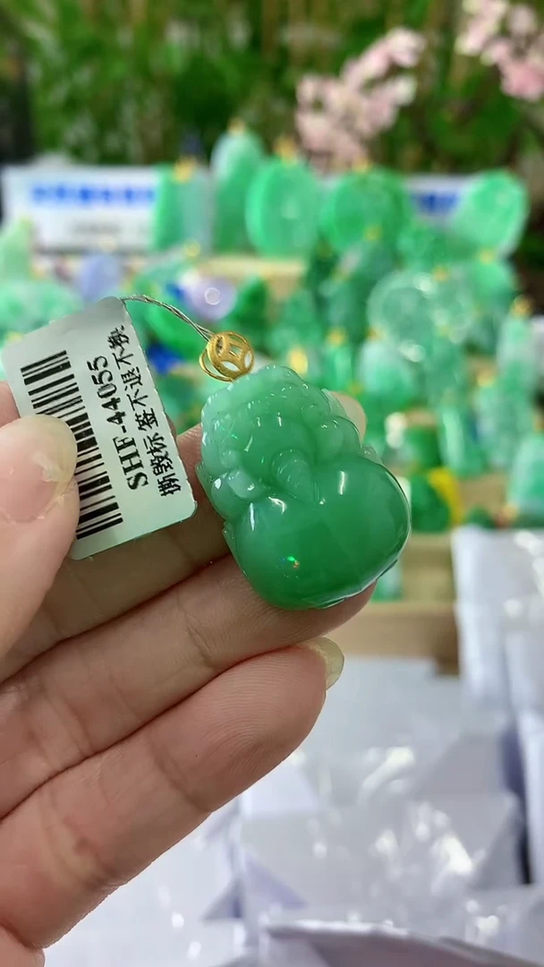 【闪购商品】翡翠颈饰18K金镶嵌挂件