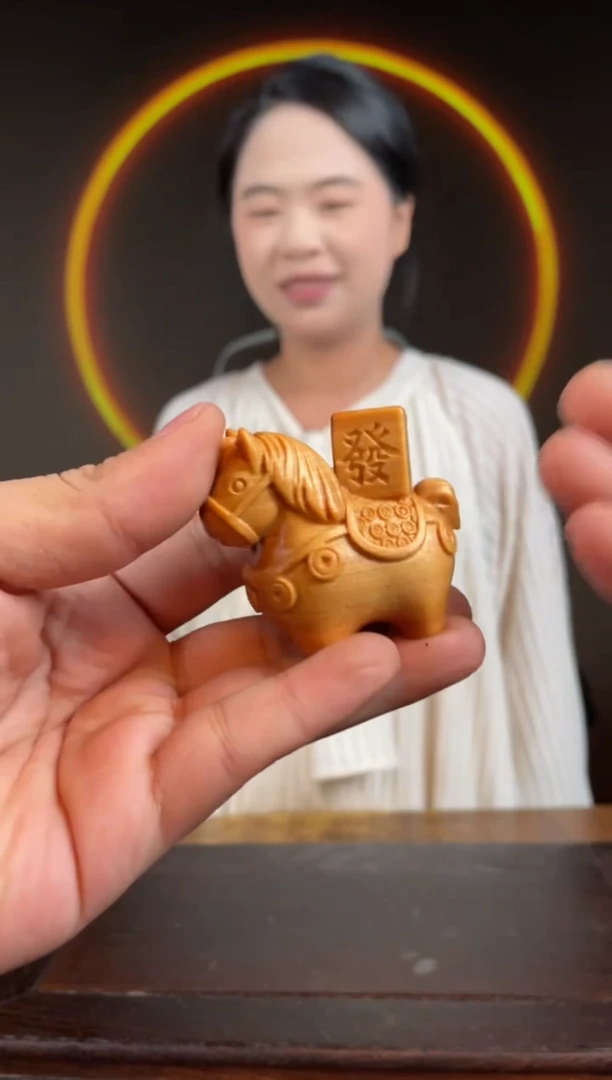 柏木（崖柏）手工摆件,先抢先得! 编号:49