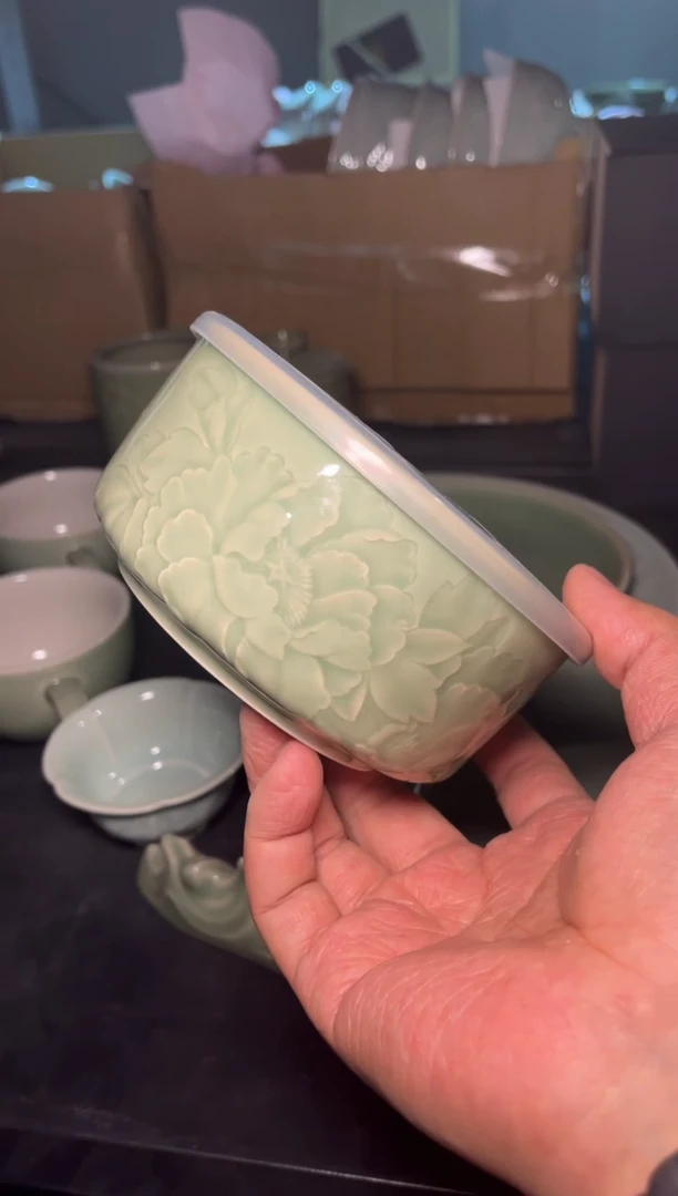瓷微瑕中号保鲜碗1只