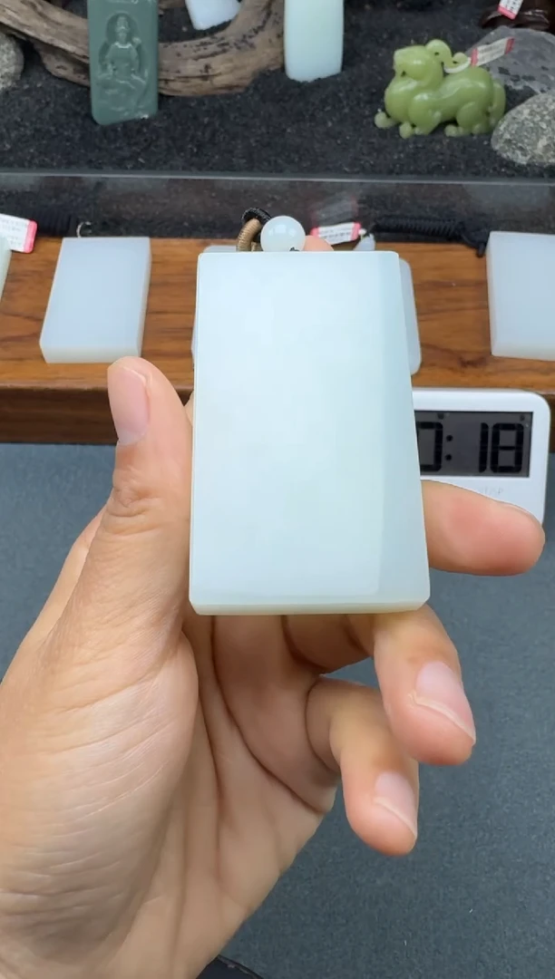 颈饰未镶嵌和田玉2