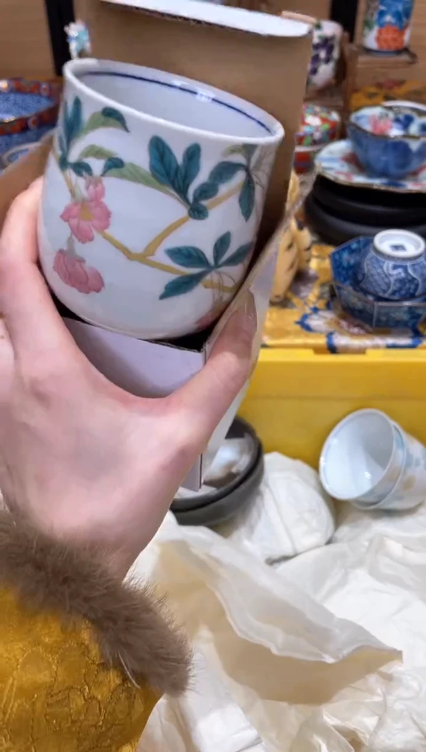 【闪购商品】瓷片『美丽可爱小老虎』九谷4月