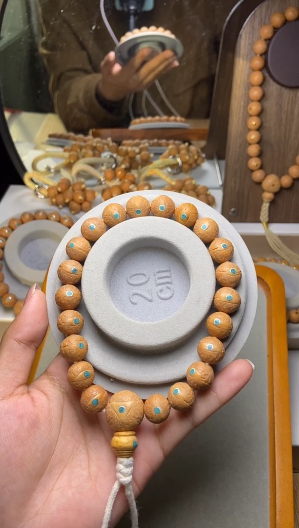 吊坠凤眼菩提12凤眼松钉手串