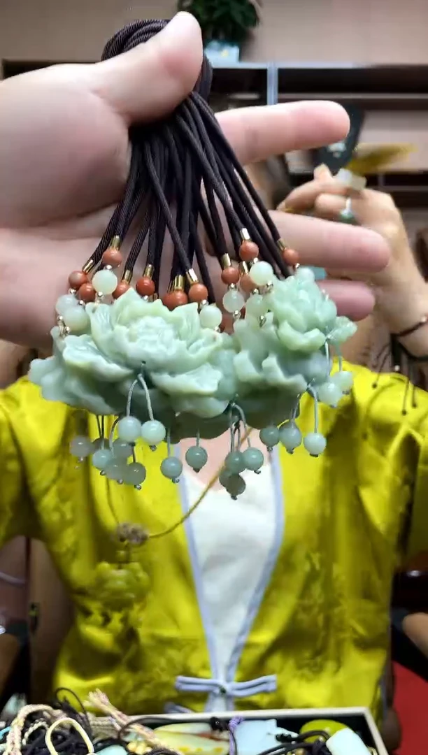 【闪购商品】岫玉未镶嵌吊坠多样性发货其中一件