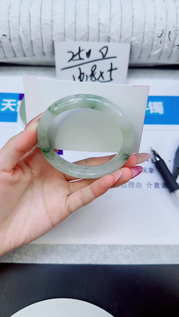 未镶嵌手镯石英质玉21/56.8