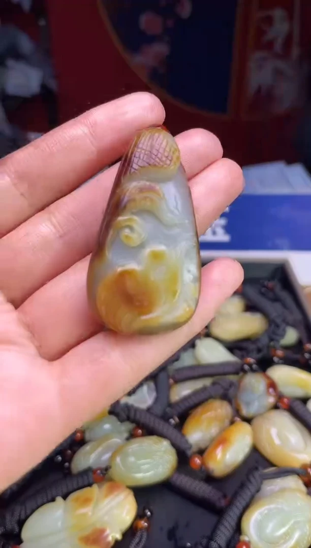 颈饰未镶嵌和田玉123