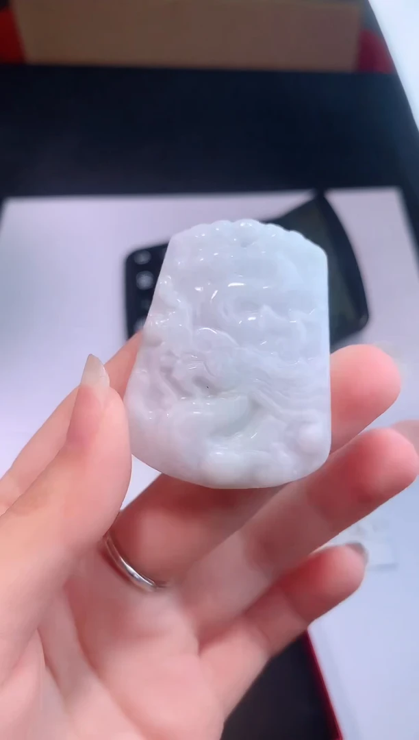 颈饰未镶嵌翡翠0芹0翡翠珠宝740