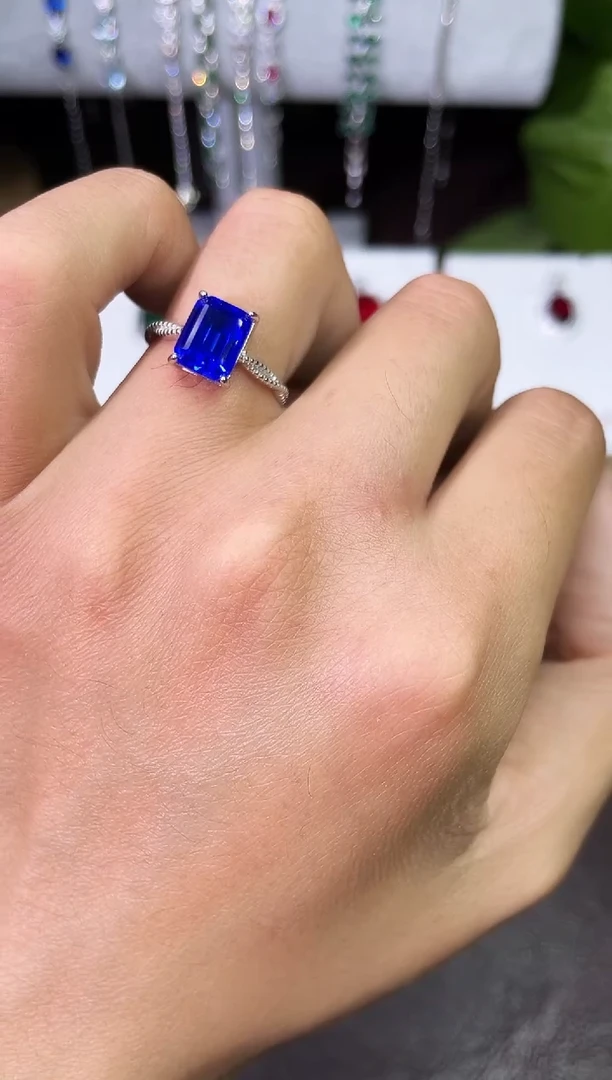 银S925镶嵌合成钻石蓝小妖戒指