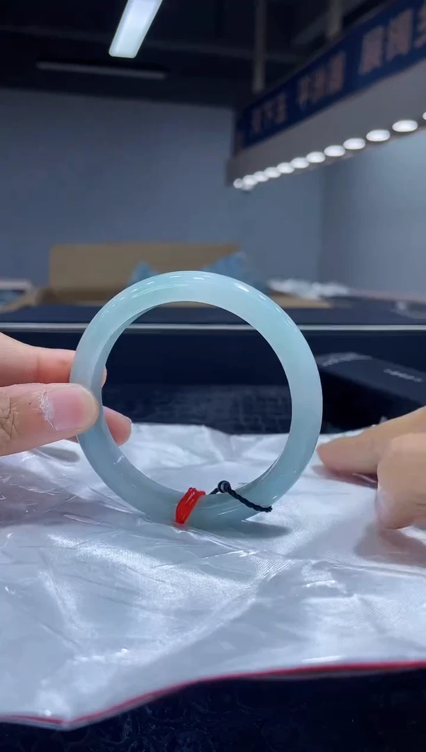 未镶嵌手镯翡翠15