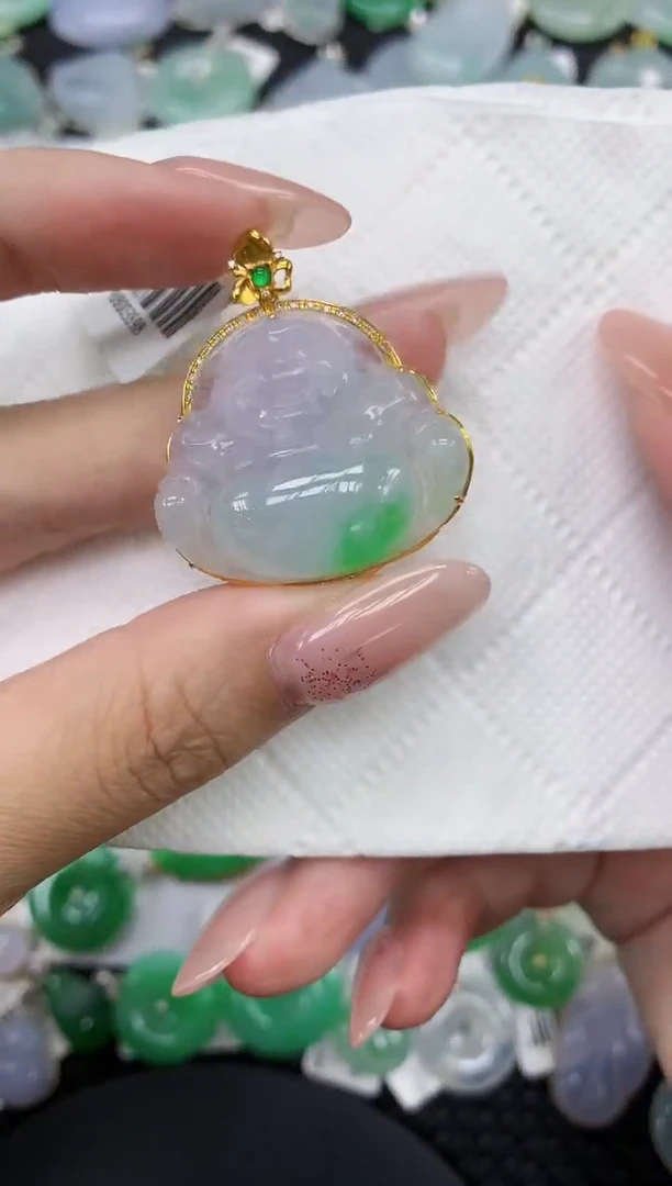 颈饰18K金镶嵌翡翠1111111111