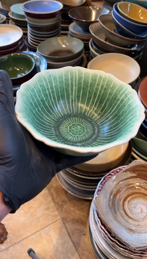 【闪购商品】瓷片6.5寸 苏打绿莲花面碗 福利款