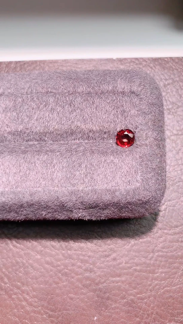 未镶嵌珠宝半成品石榴石1.25ct