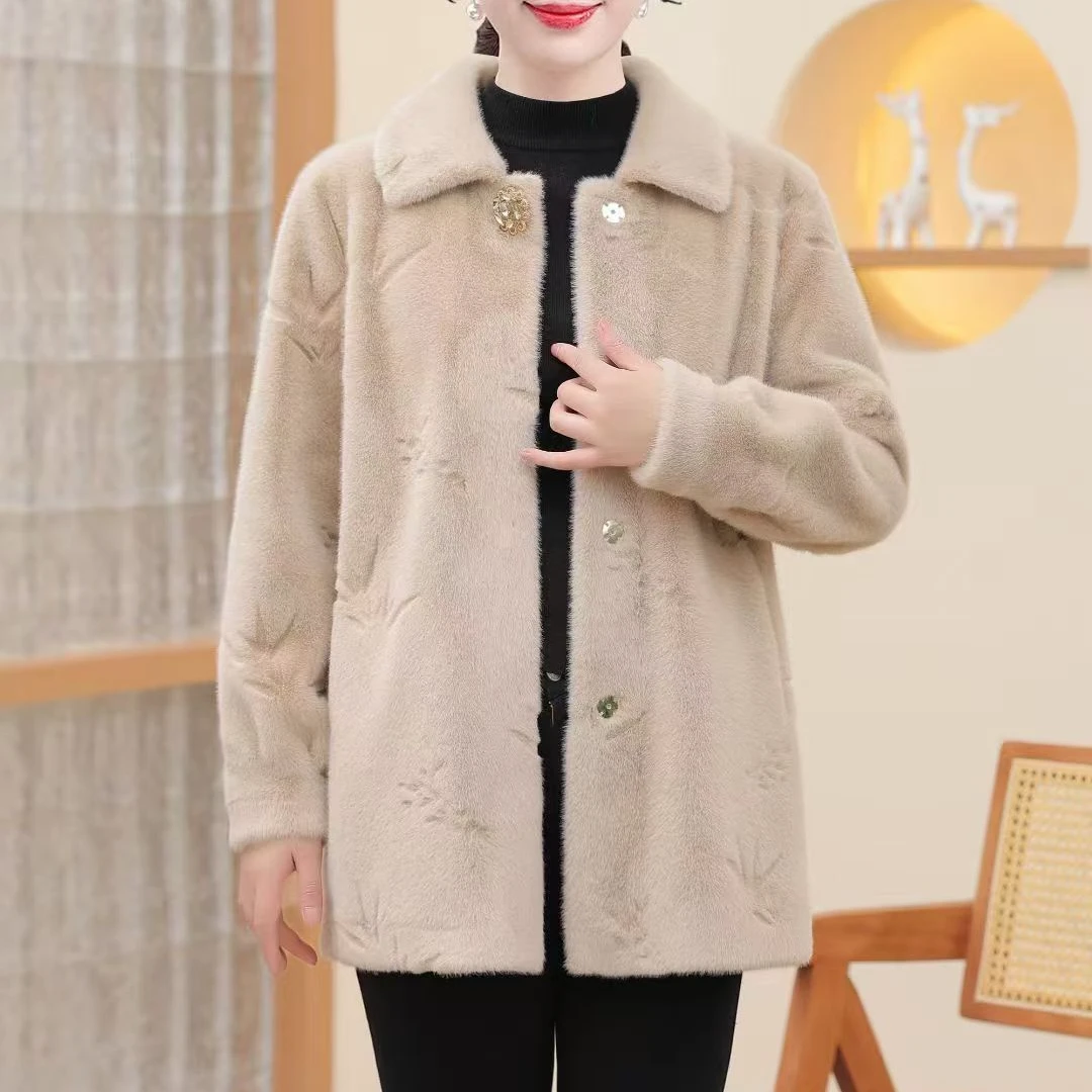 单排扣方领中老年女装皮毛一体休闲秋冬翻领韩版女士女装短款