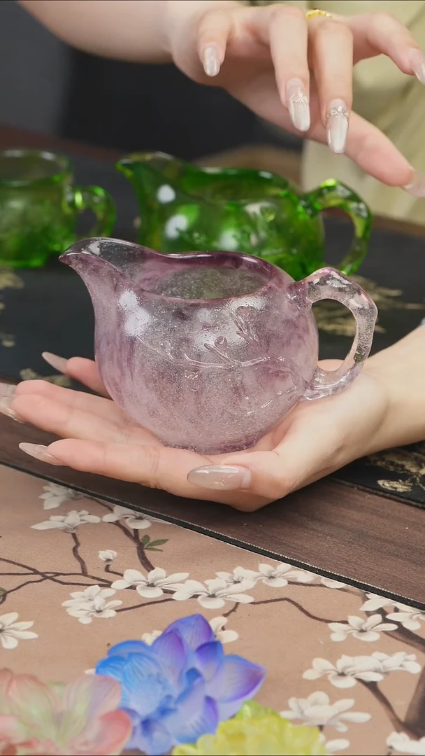 手工艺品琉璃紫色梅花侧把公道