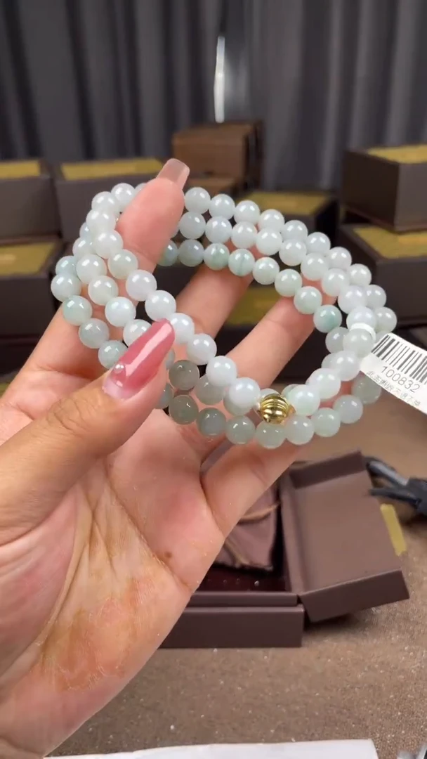 颈饰未镶嵌翡翠项链