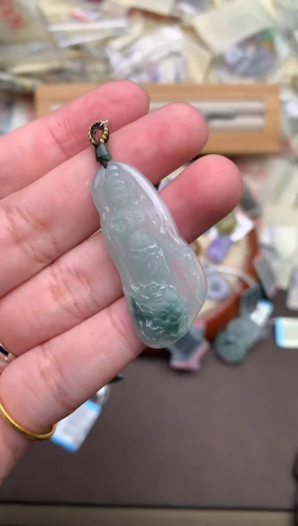翡翠挂件未镶嵌—