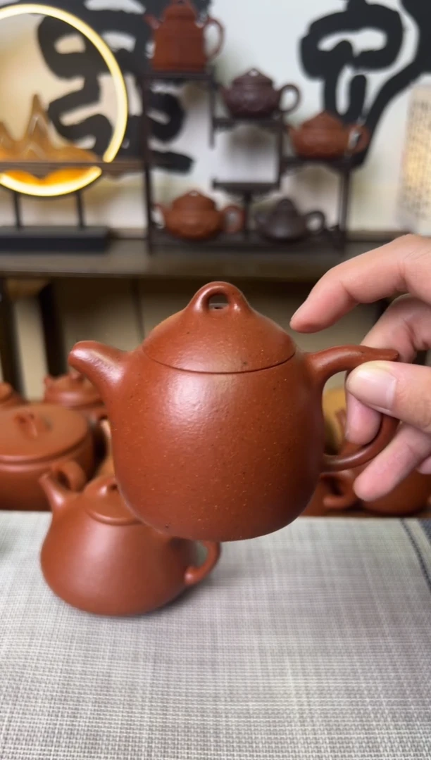 【闪购商品】段泥茶壶红降坡秦权壶150CC