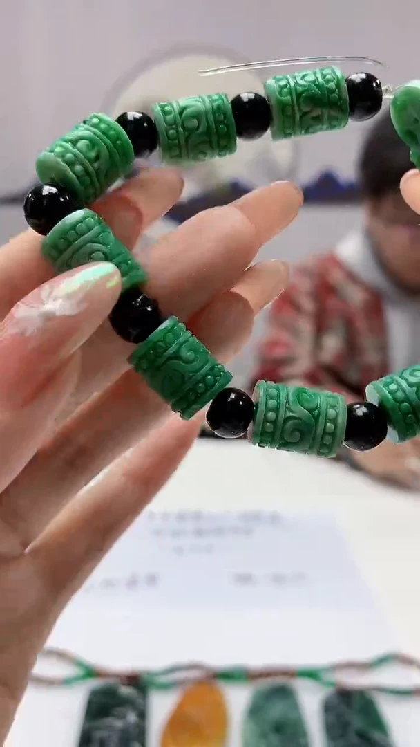 【闪购商品】定制翡翠未镶嵌4688DD-毛货手串赠珠链52