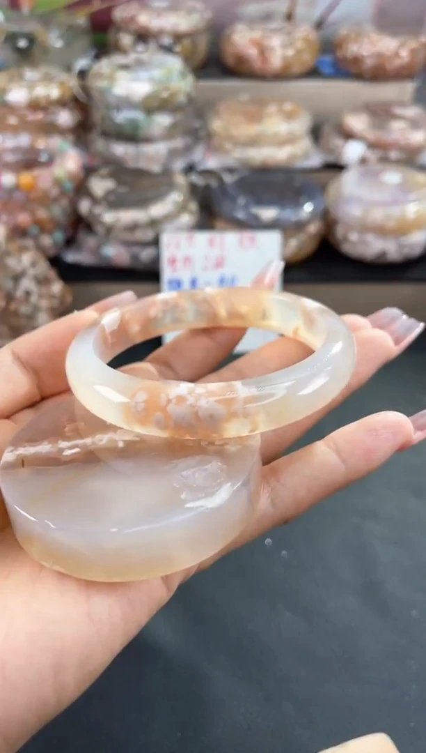 未镶嵌手镯石英质玉61